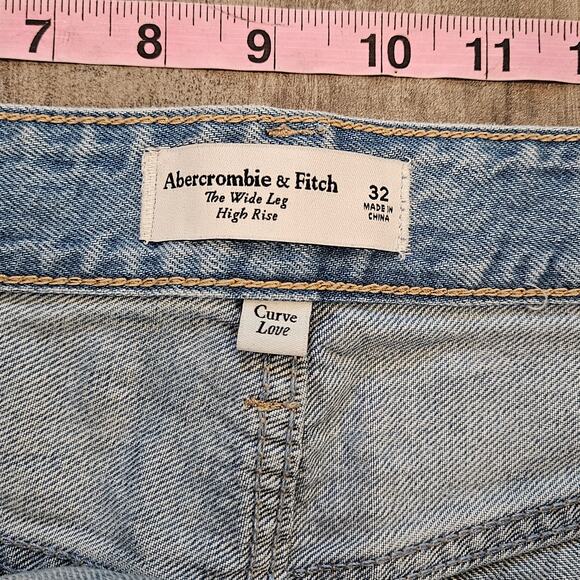 Abercrombie & Fitch Wide Leg High Rise Jeans Size 32 Curve Love Light Wash Denim - Picture 9 of 11